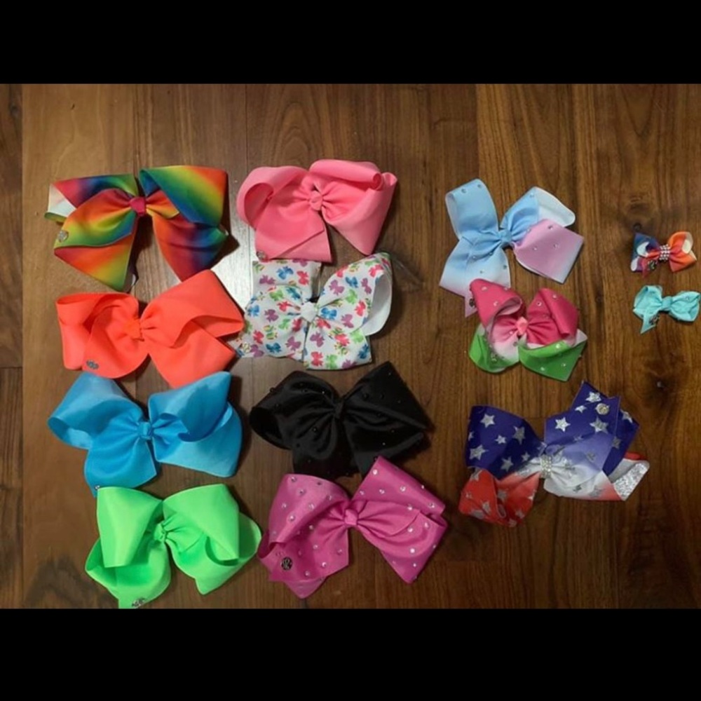 JoJo Siwa Bows